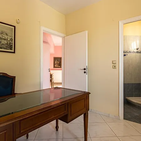 Vergis Epavlis Hotel Agios Myronas