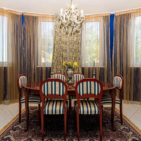 Vergis Epavlis Hotel Agios Myronas