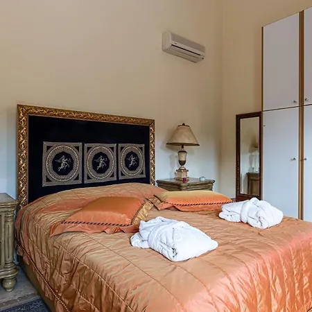 Hotel Vergis Epavlis 5*