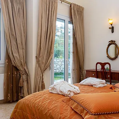 Hotel Vergis Epavlis